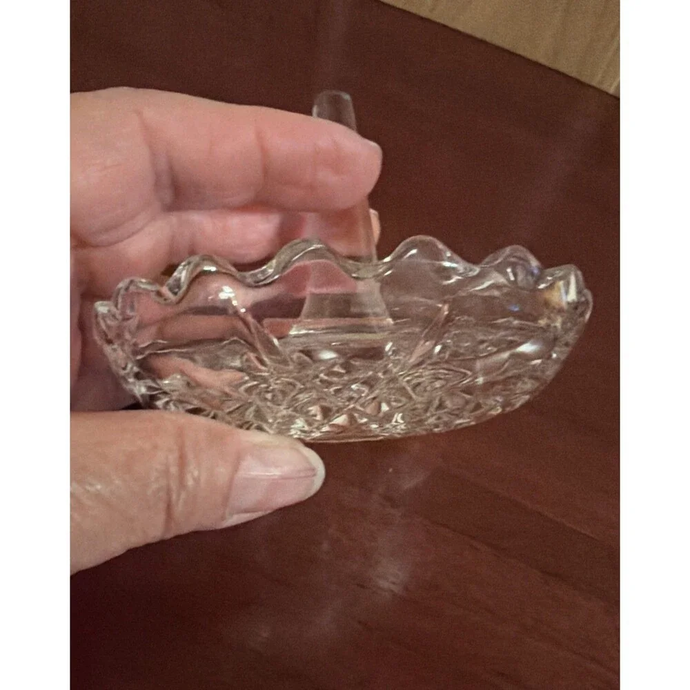 Zajercat Ring Holder 24% Lead Crystal Yugoslavia Vintage Round Base Post.   EUC!